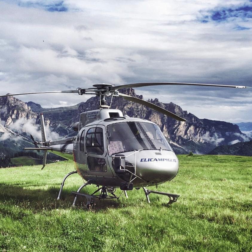 Revì dall’alto: volo in elicottero e degustazione