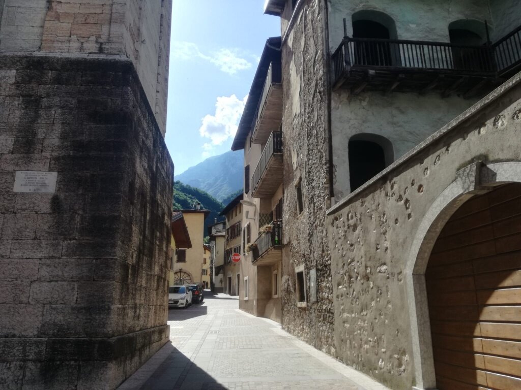 Img2 619867701 Default Variant