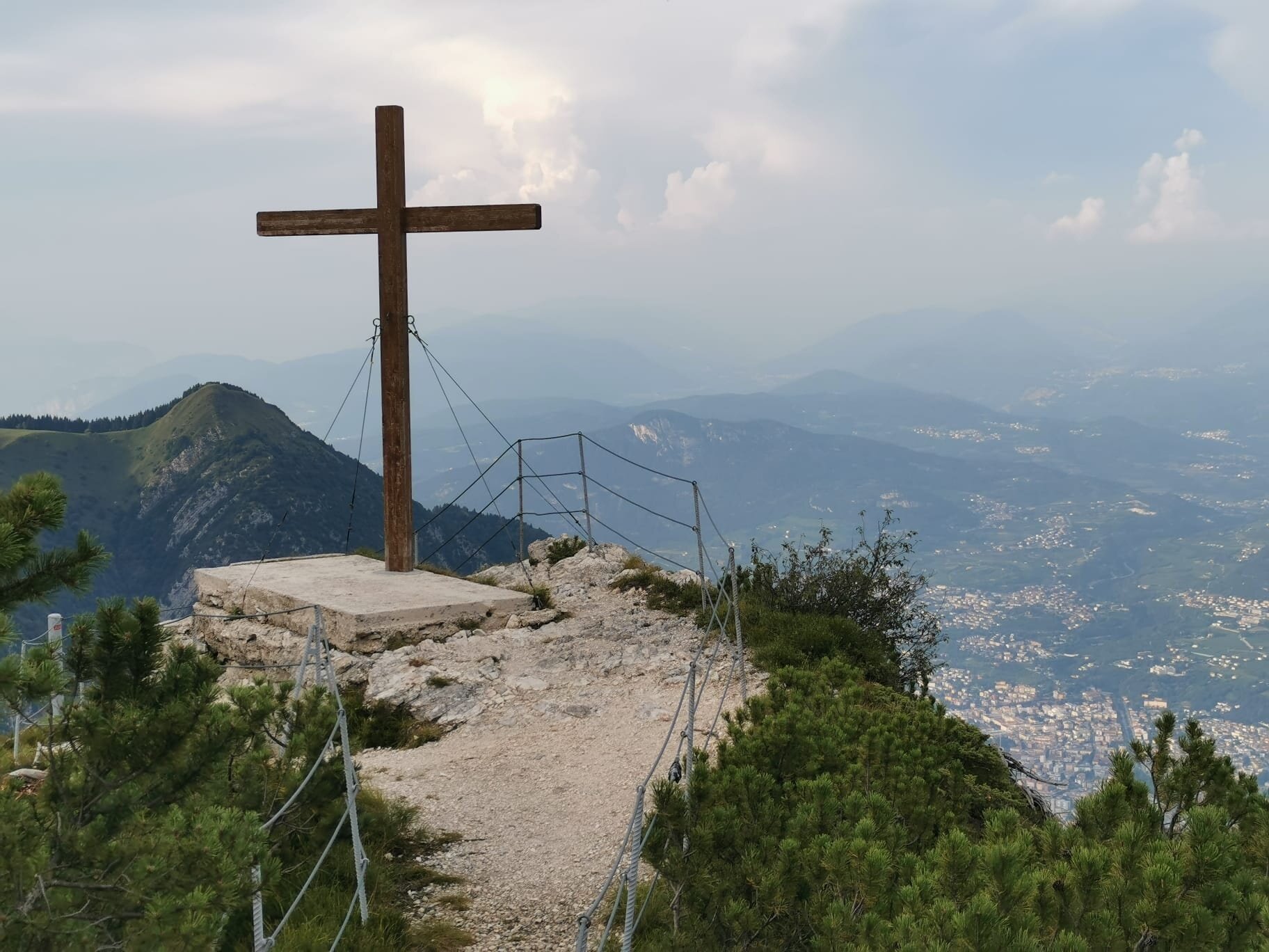 Img2 602238574 Default Variant