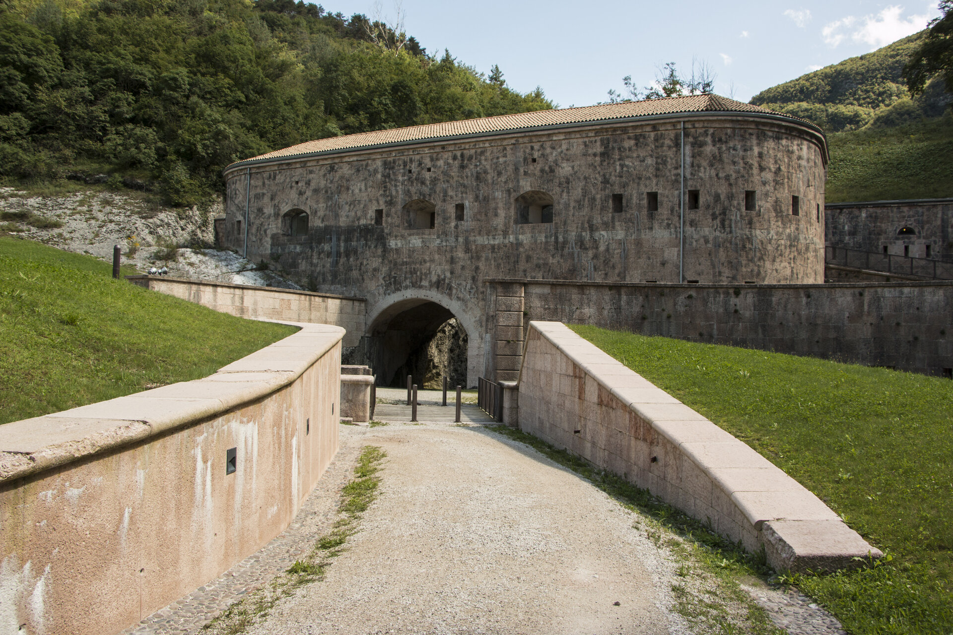 Content Dam Org 7 Images Full Rights Cultura Monte Bondone Forte Di Cadine Forte Cadine Giovanni Conte Primavera
