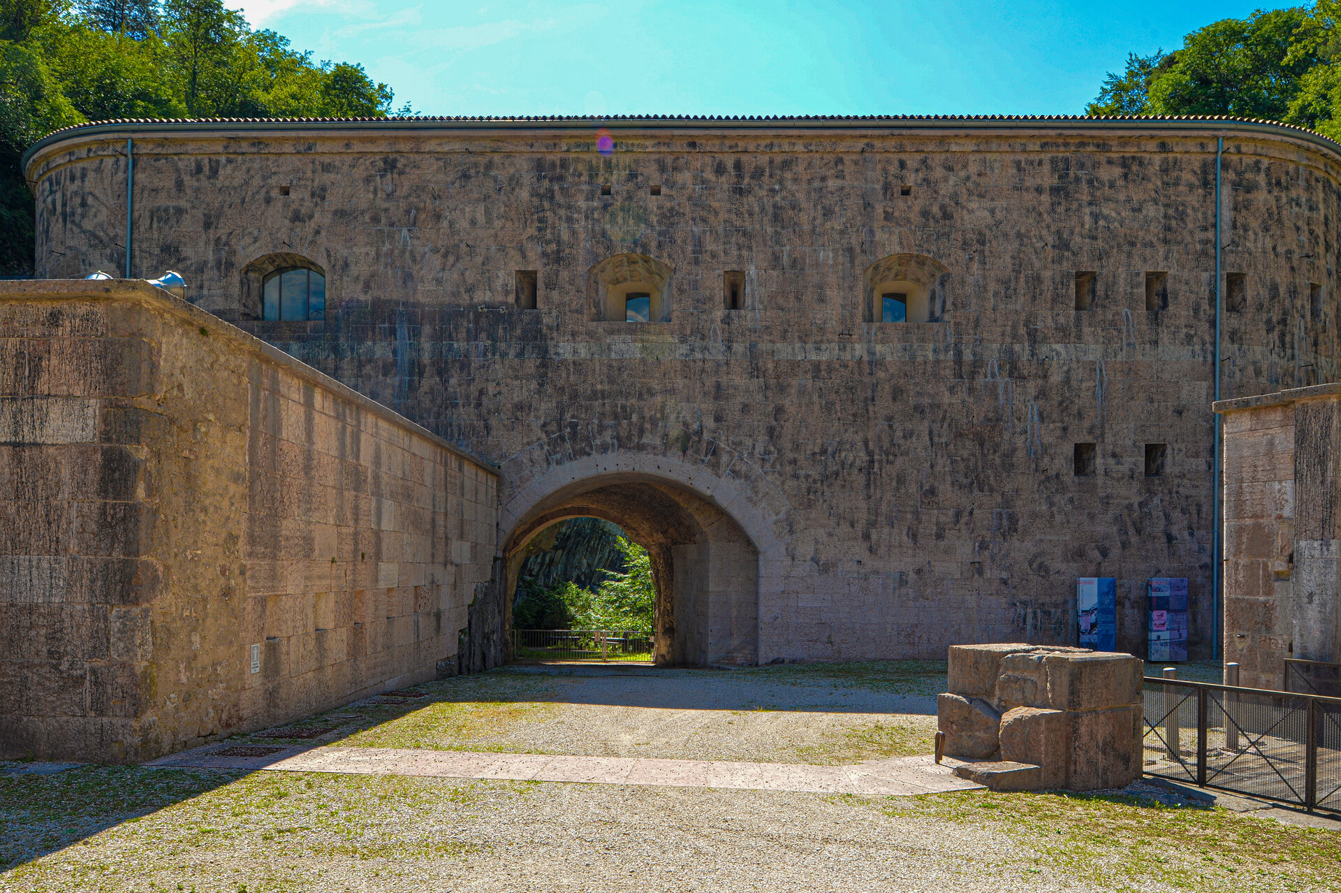 Content Dam Org 0 Images Full Rights Miste La Fortezza Di Trento C Foto Daniele Mosna 4580