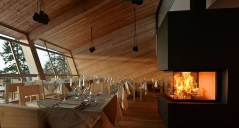 Content Dam Org 7 Images Full Rights Rifugi E Ristoranti In Quota Chalet Rocce Rosse Mountain Lounge Chalet Rocce Rosse