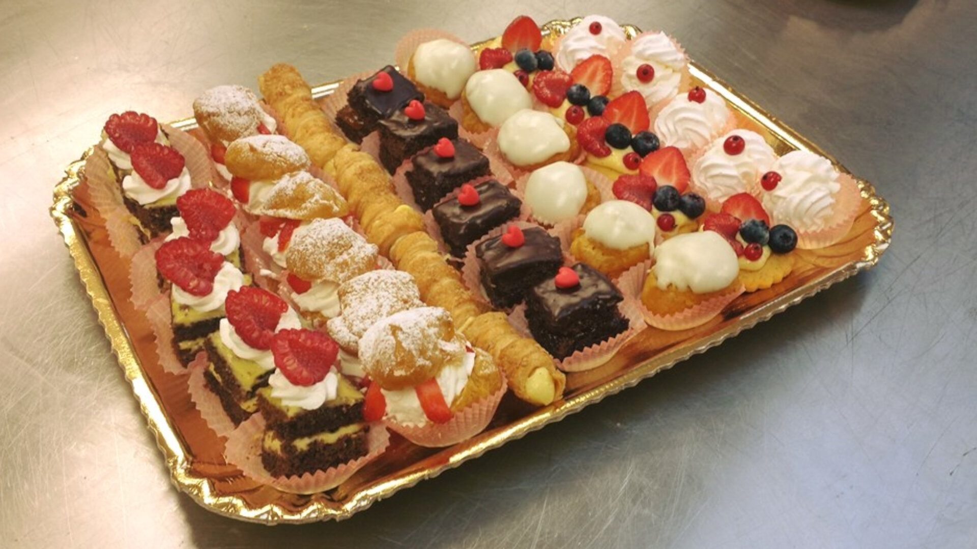 Content Dam Org 7 Images Full Rights Gusto Bar E Pasticcerie Pasticcerie Pine Pasticceria Pinetana 2