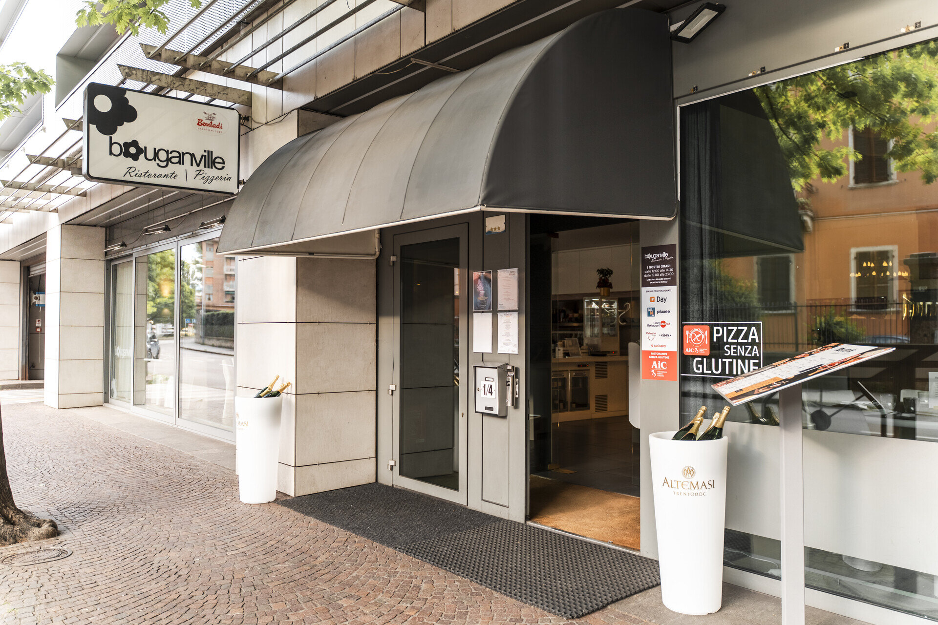 Content Dam Org 7 Images Full Rights Gusto Ristoranti Bouganville Bouganville Cover 1