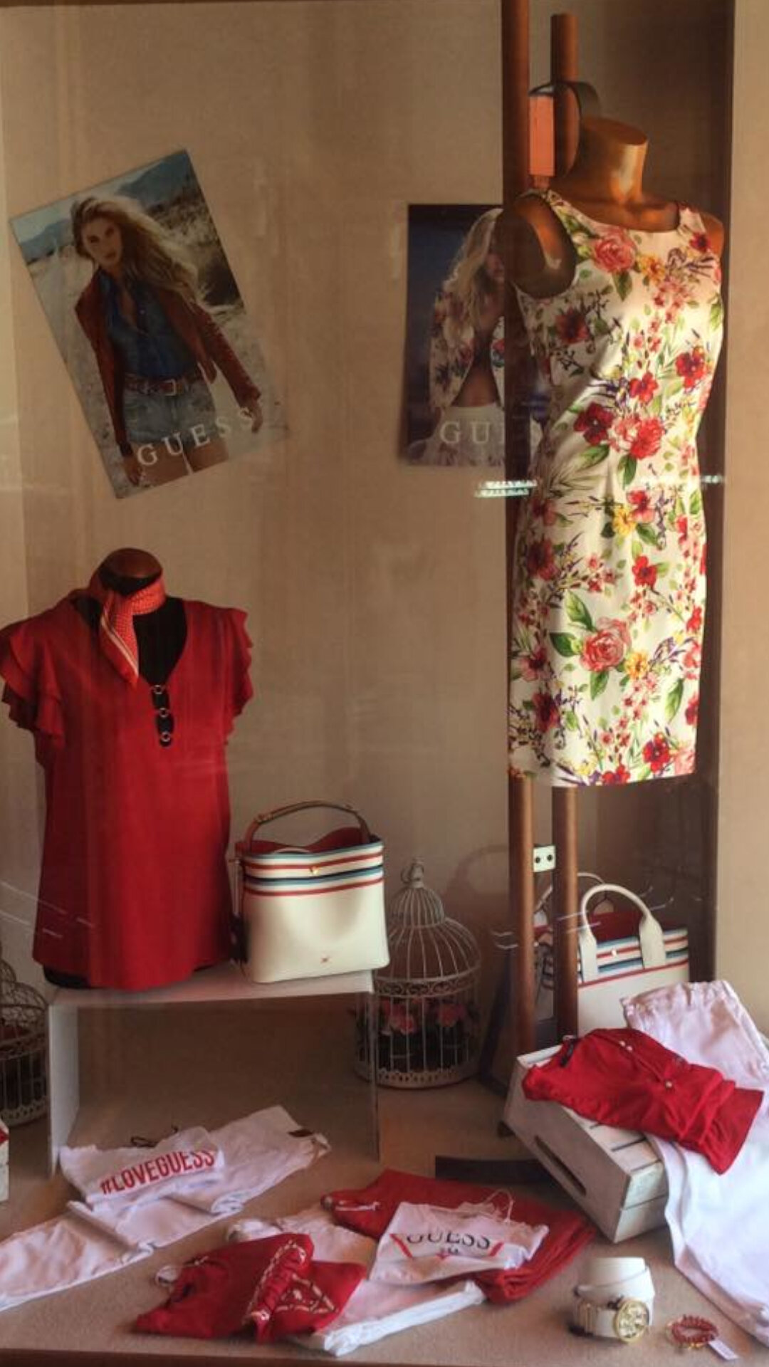 Content Dam Org 7 Images Full Rights Shopping Botteghe E Negozi Botteghe E Negozi Pine Chic 2