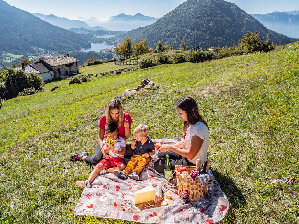 Aree picnic e punti fuoco - Altopiano di Pinè, Fornace e Albiano
