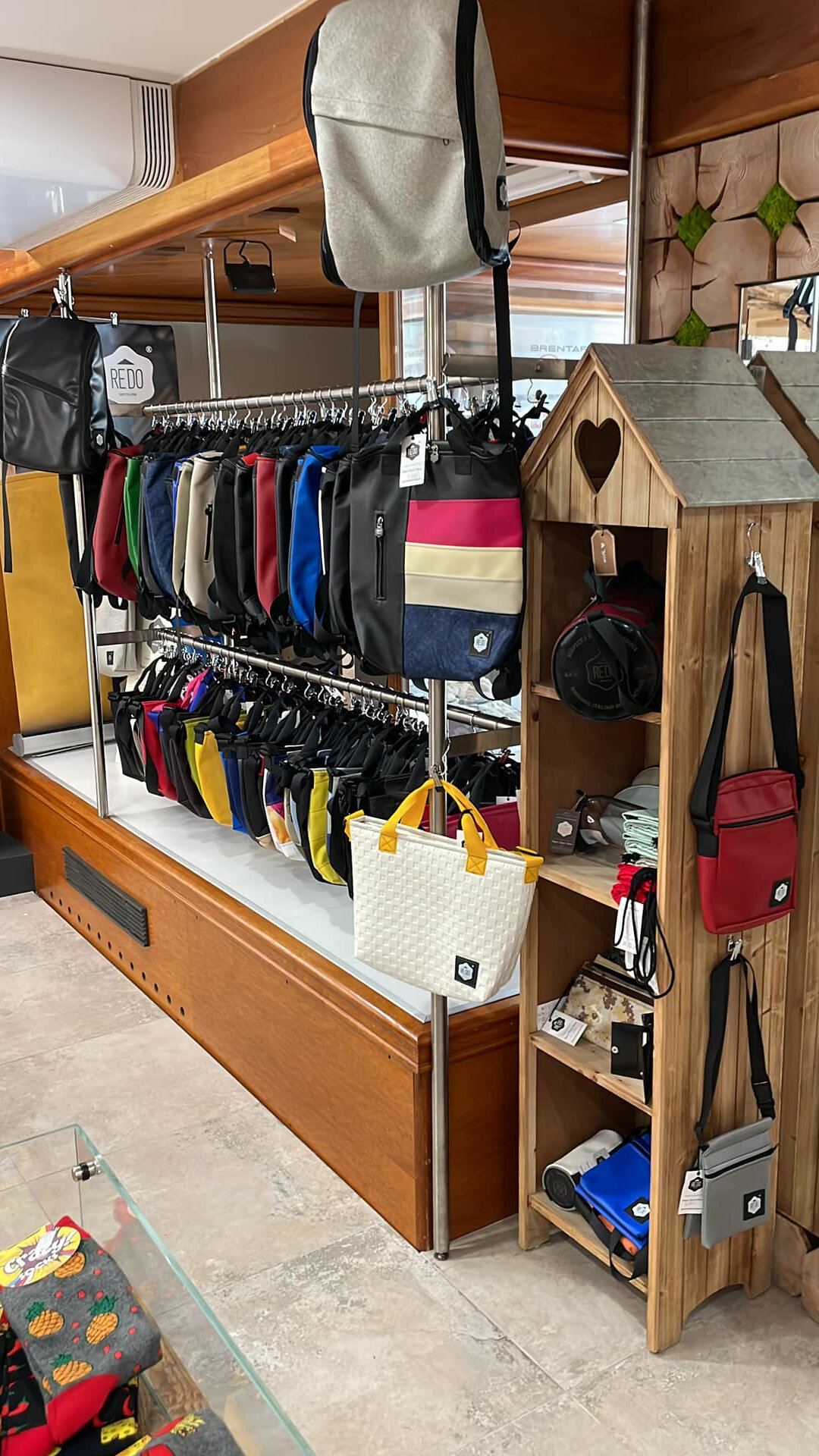 Content Dam Org 7 Images Full Rights Shopping Botteghe E Negozi Botteghe E Negozi Pine Oss Emer