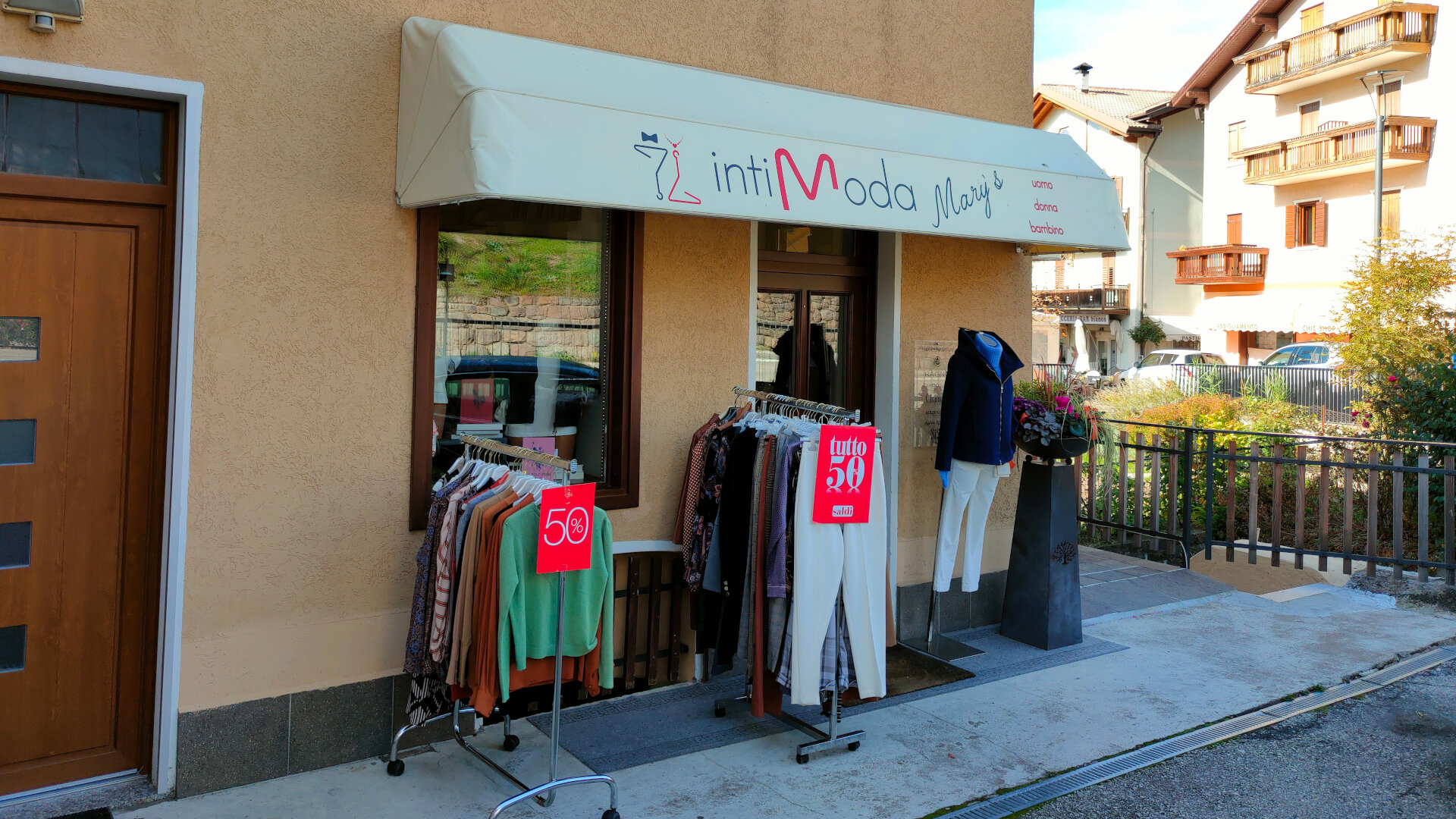 Content Dam Org 7 Images Full Rights Shopping Botteghe E Negozi Botteghe E Negozi Pine Intimoda Intimoda Ph Federico Mattia