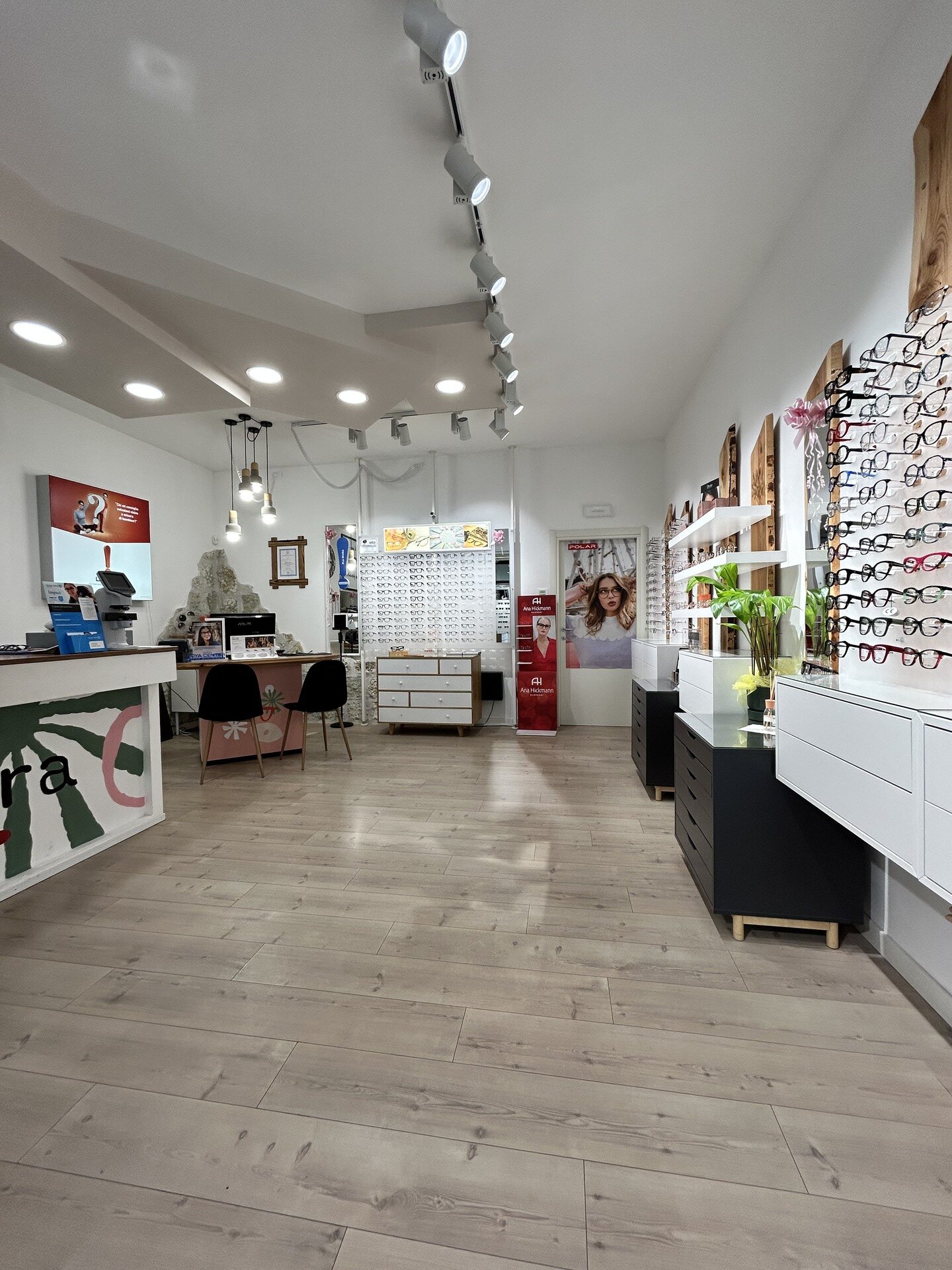 Content Dam Org 7 Images Full Rights Shopping Botteghe E Negozi Botteghe E Negozi Pine Ottica Chiara Ottica Chiara 3 Ph Ottica Chiara