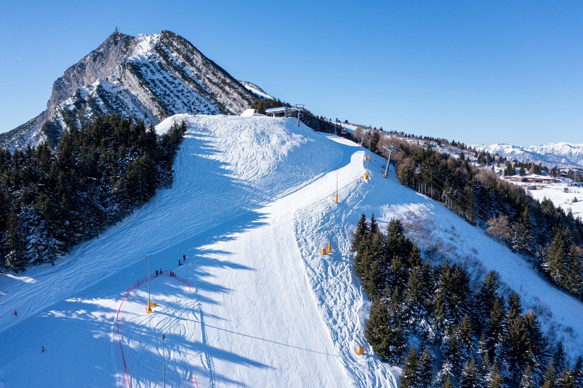 Content Dam Org 7 Images Full Rights Outdoor Sulla Neve Ski Area Skiarea Monte Bondone Drone Skiarea 3