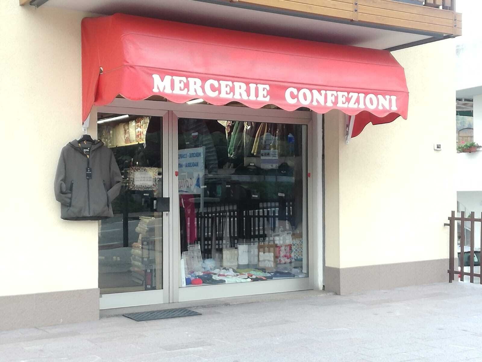 Kurzwarengeschäft Giovannini Roberto