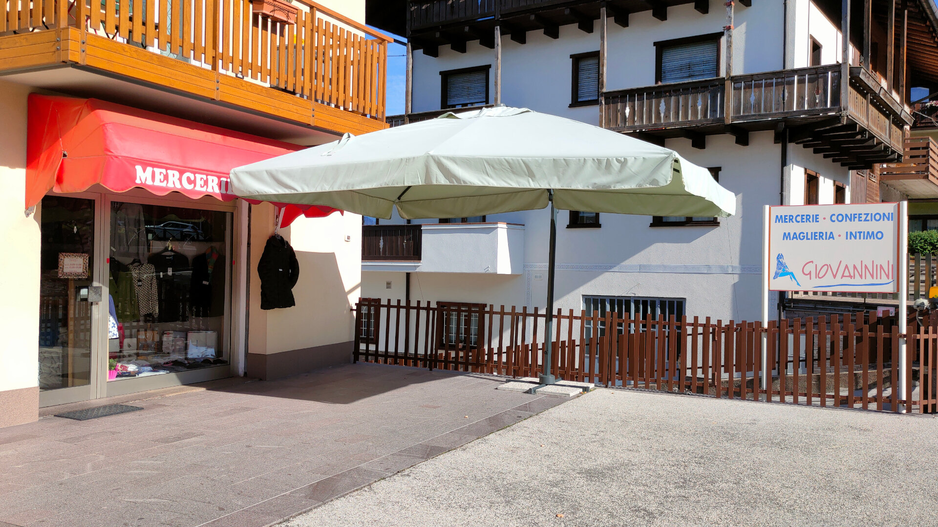 Content Dam Org 7 Images Full Rights Shopping Botteghe E Negozi Botteghe E Negozi Pine Merceria Giovannini Ph Federico Mattia