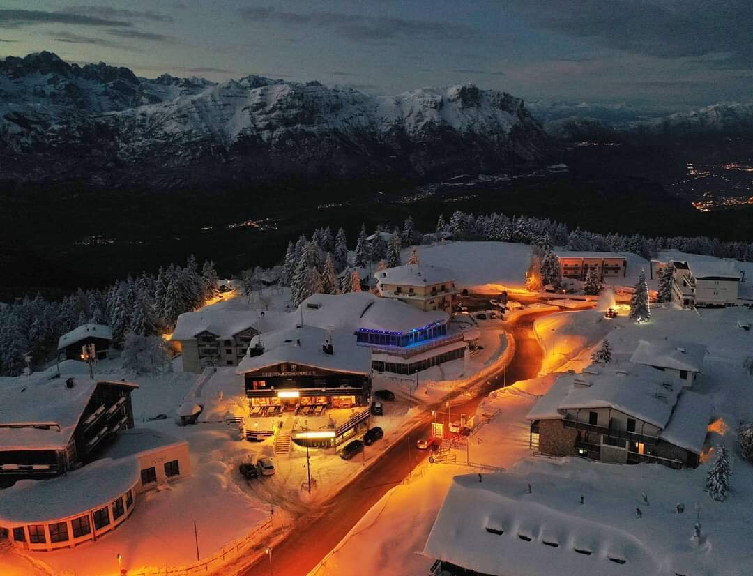 Content Dam Org 7 Images Full Rights Servizi Noleggi Nicolussi Noleggio Sci Nicolussi 1