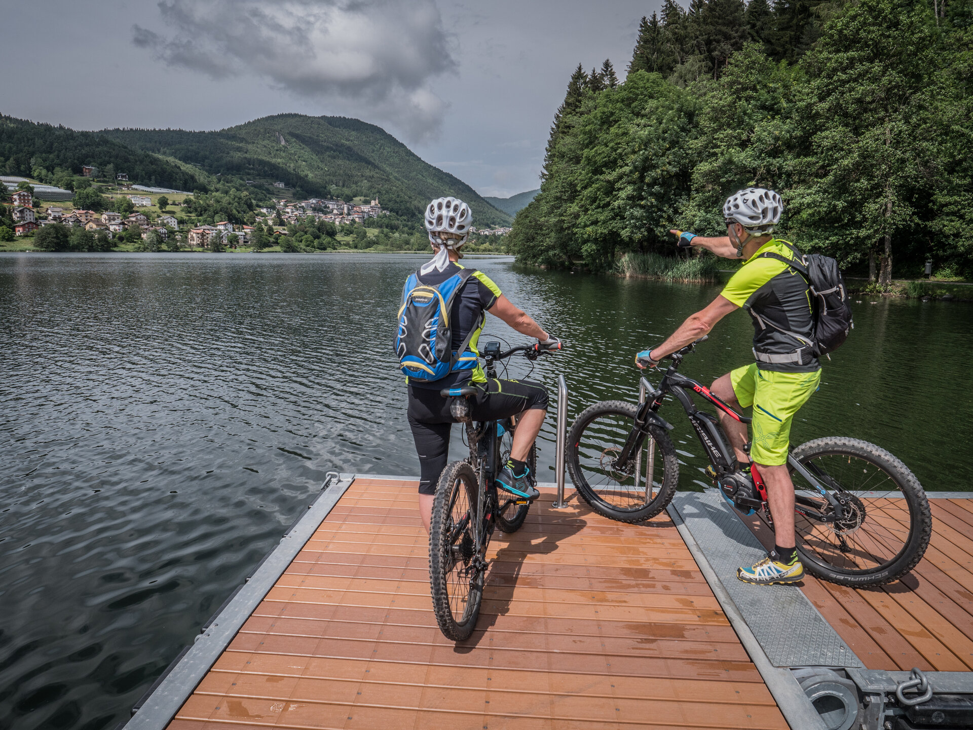 Content Dam Org 7 Images Full Rights Servizi Punti Di Ricarica Bike Bike Lungolago Altopiano Di Pine A Monticelli 32