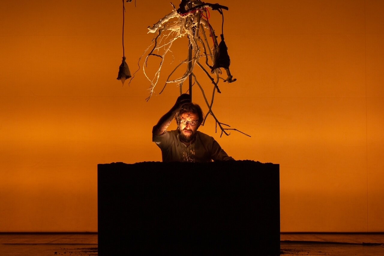 Theateraufführung SEMI im MUSE