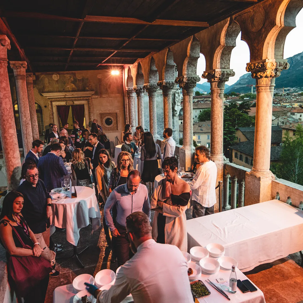 7490f0c6 44f6 6e8a A81c F33103e8f958