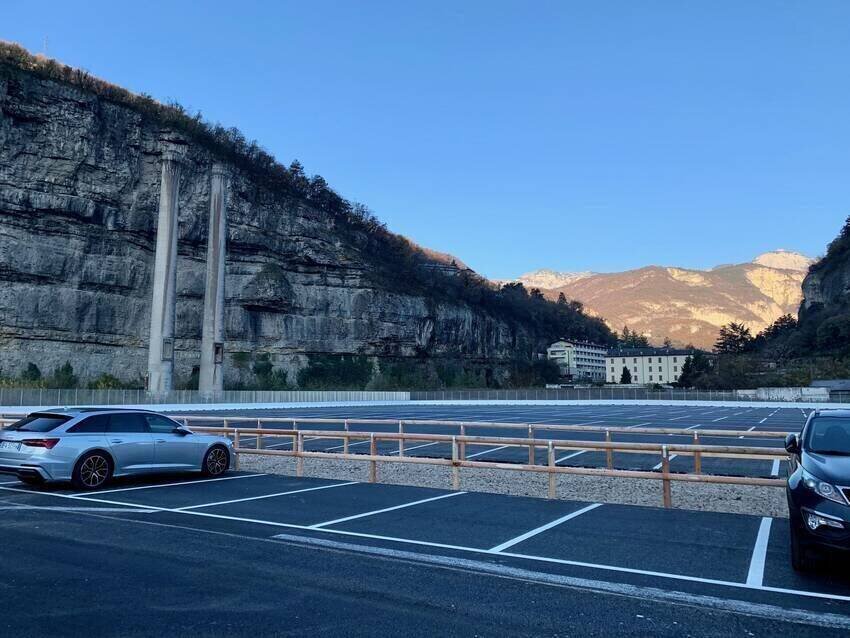 Parkplatz Area Ex Italcementi