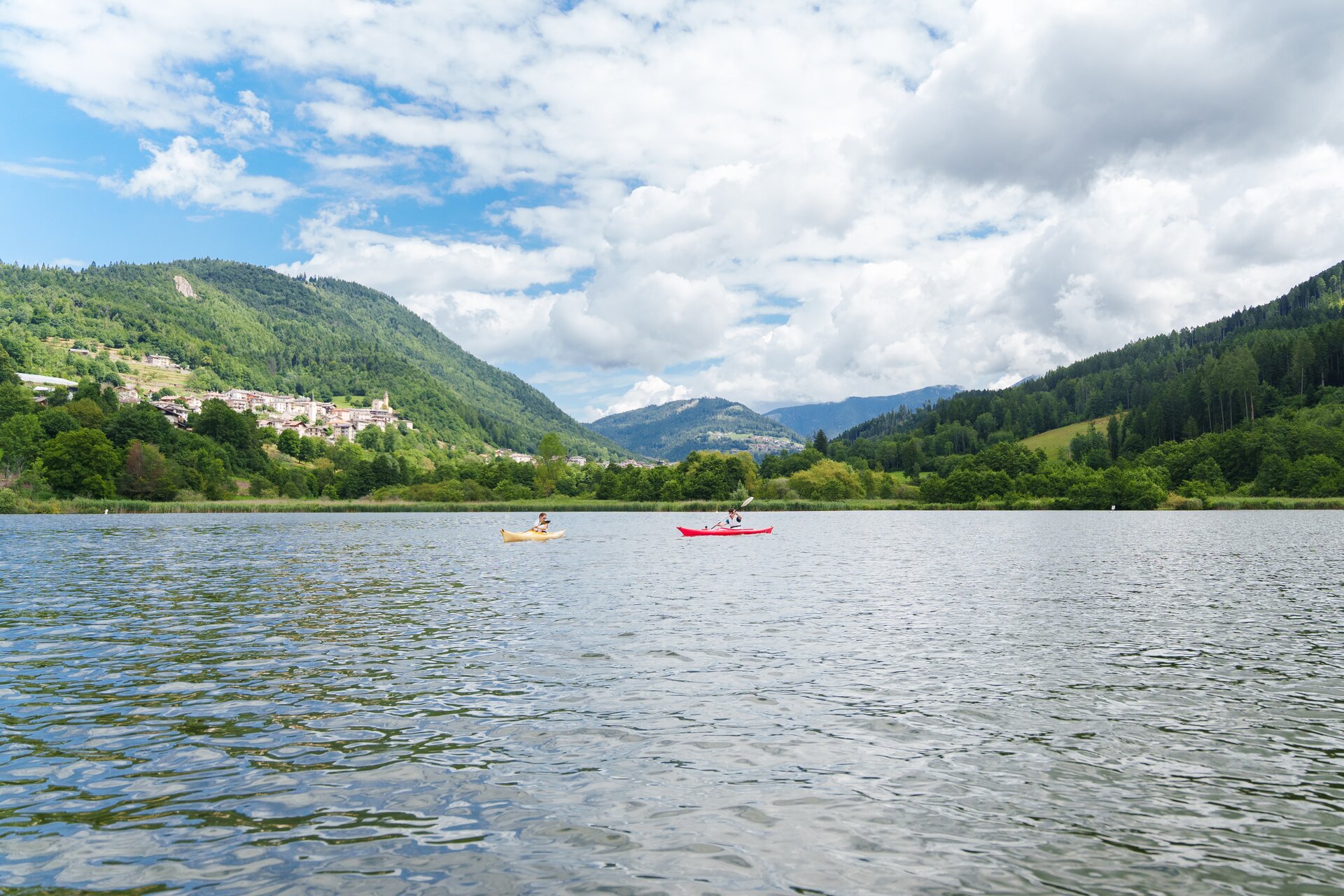 Altopiano di Piné, l’estate sui laghi 